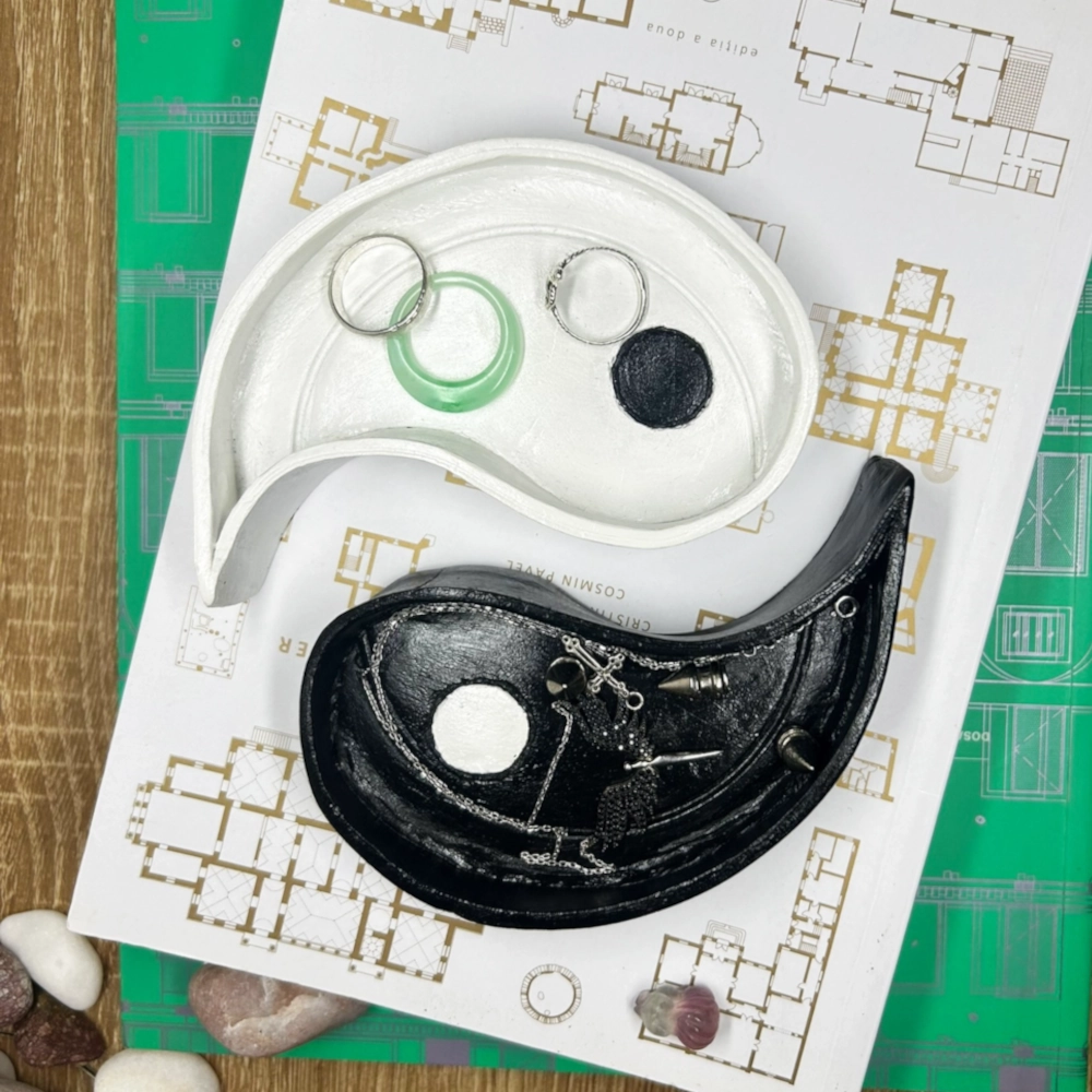 Tavă Ying & Yang lucrată manual - Image 2